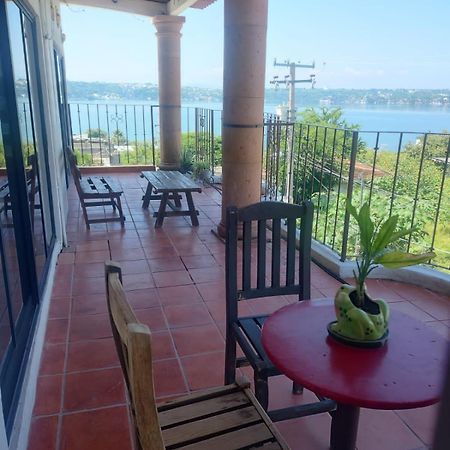 Hotel La Laguna เตคิวสควิซเทนโก ภายนอก รูปภาพ